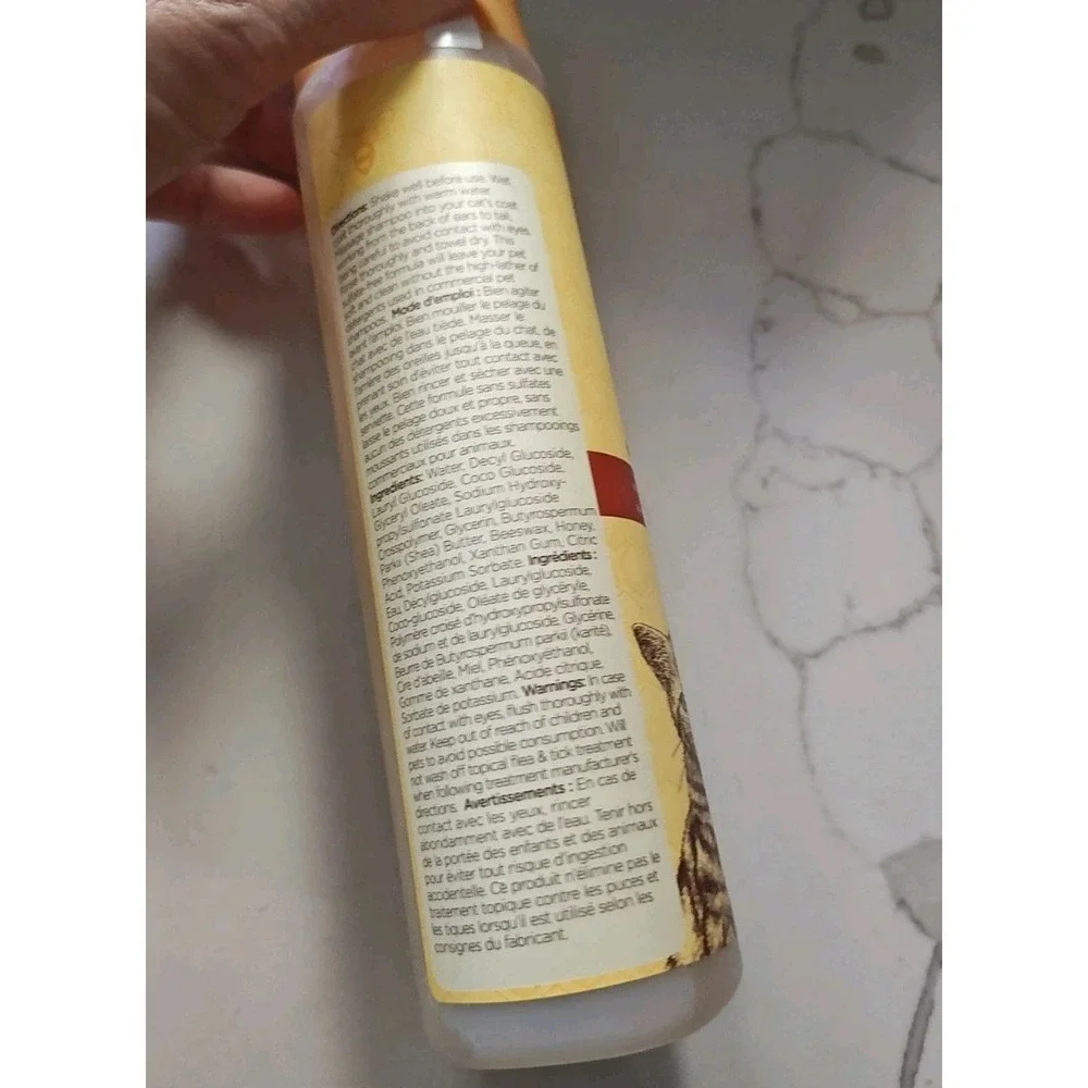 Burt's Bees Hypoallergenic Cat Shampoo‎ Shea Butter & Honey Natural 10 oz. Size
